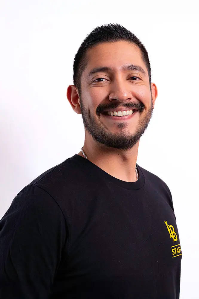 Marvin Flores Headshot